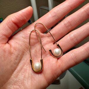 Elegant Gold and White Pearl Pin Earrings bestdressed x en route collection